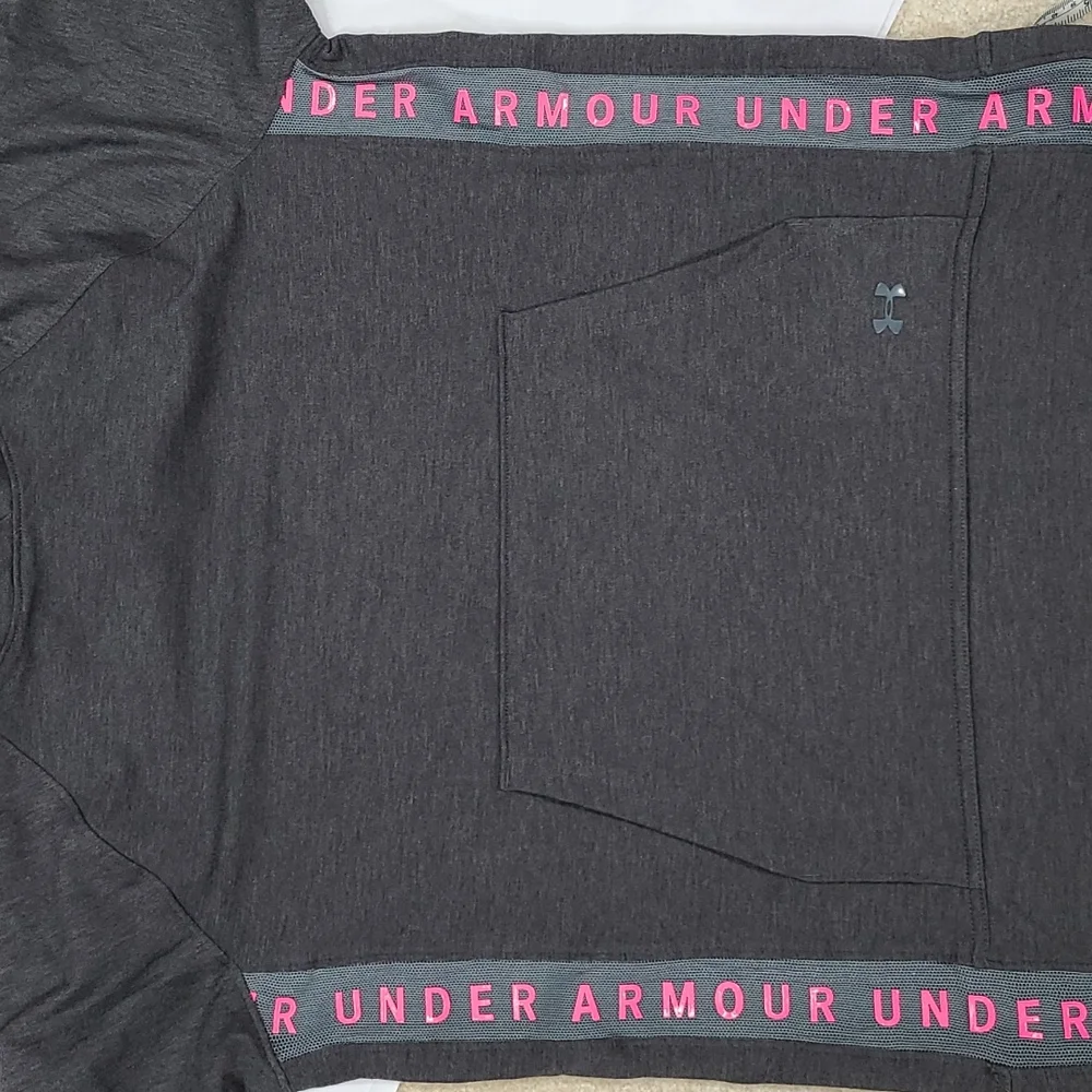 Under Armour Tech Logo Tape Hoodie - Medium - Picture 14 of 14